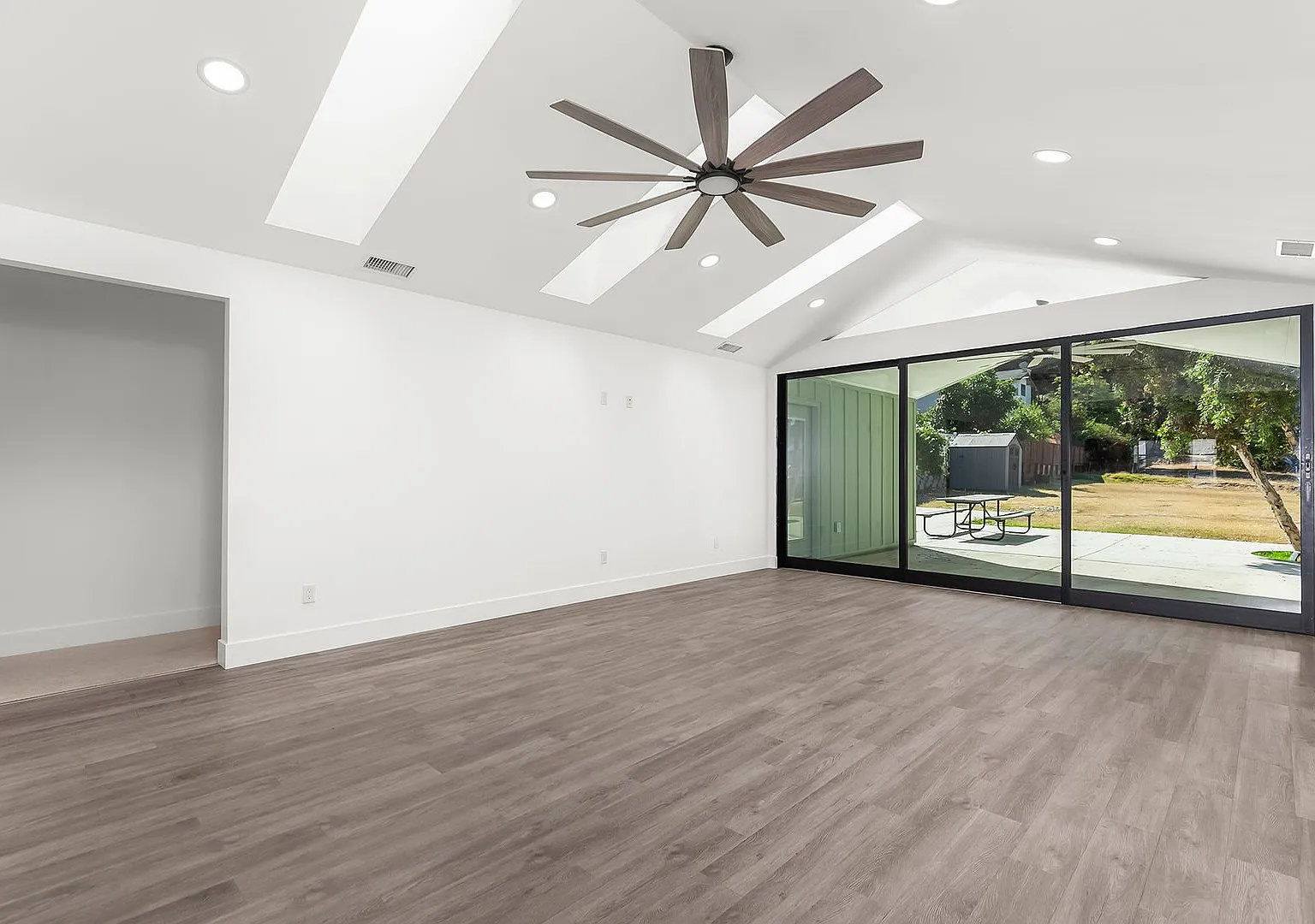 4 Bedroom 3 Bath + Office / 5th Bedroom Home in La Mesa Available 9/15/26 Showings Start 9/10/26 — Photo 3