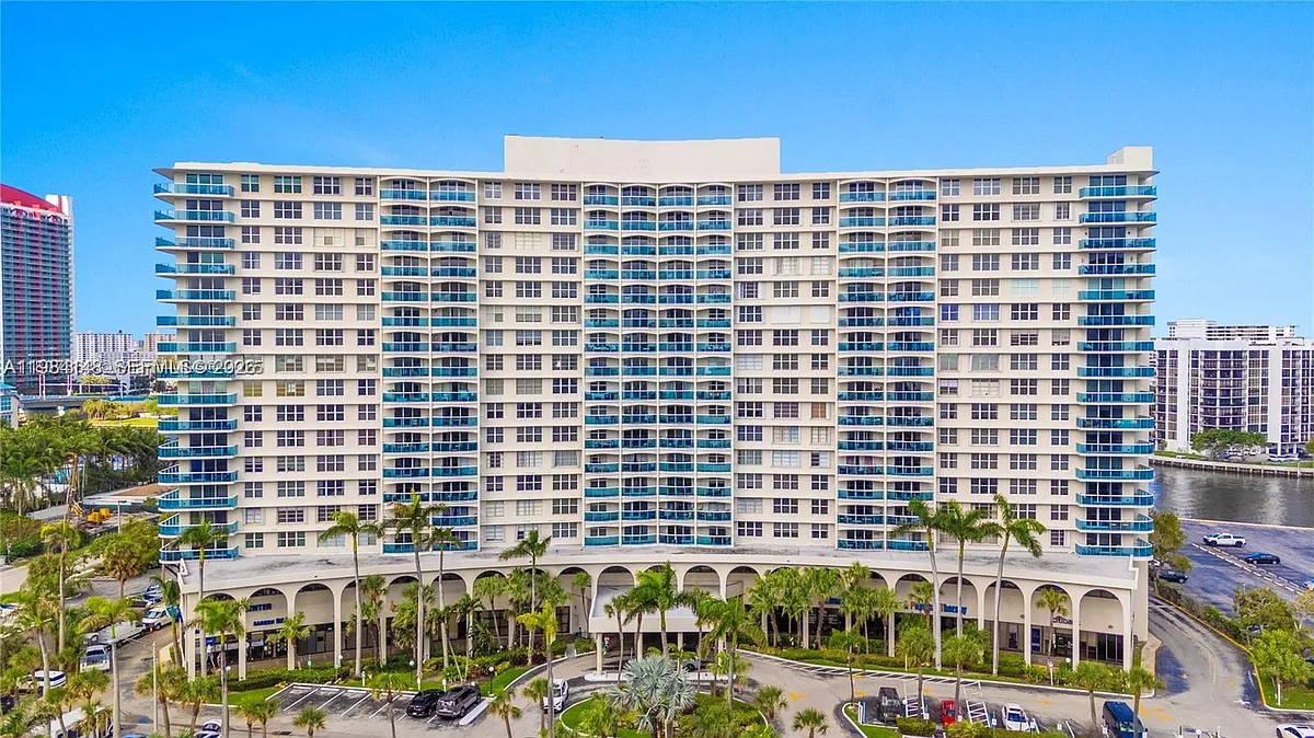 Building Photo - 3800 S Ocean Dr #604