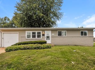 1425 Shackelford Rd, Florissant, MO 63031