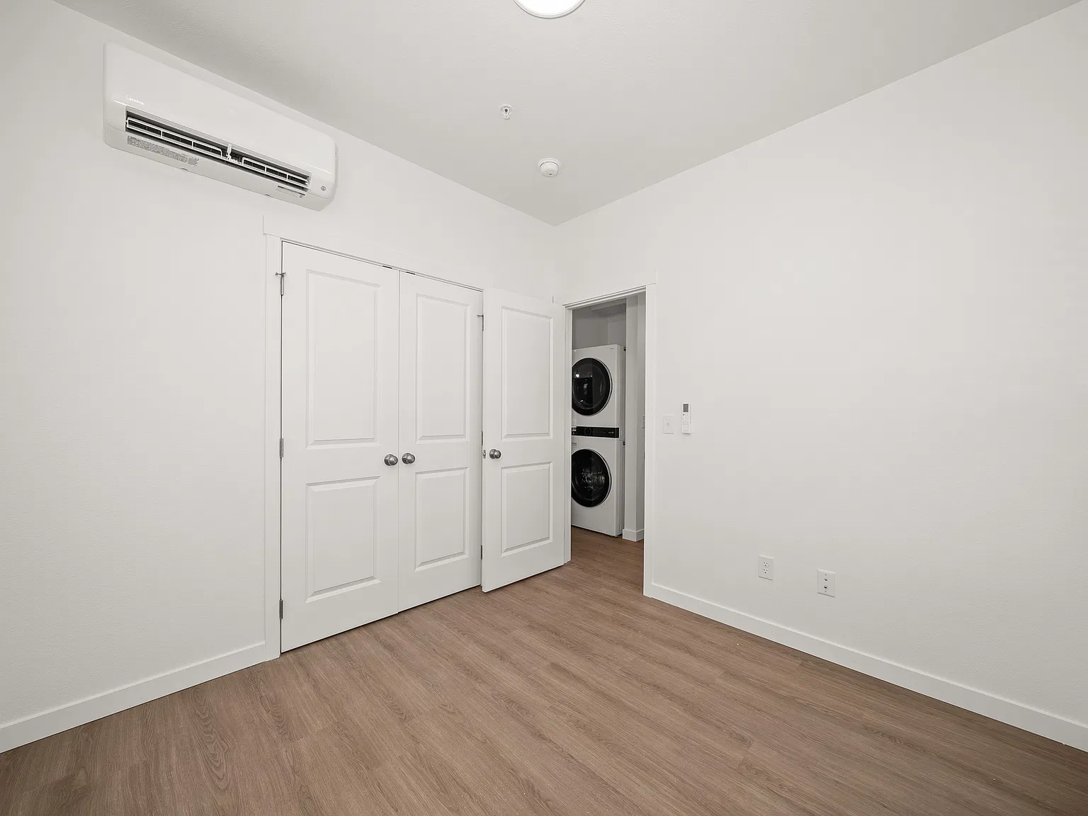 1 bed, $1,330 — Photo 3