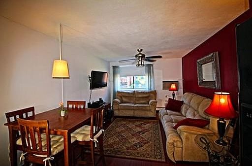 5th image of 1100 Governors Dr APT 17