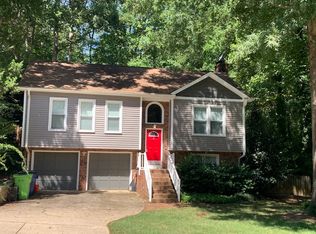 7837 Foxwood Dr, Raleigh, NC 27615