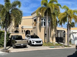 Calle Punta Salinas Urb #MA 12, Catano, PR 00962