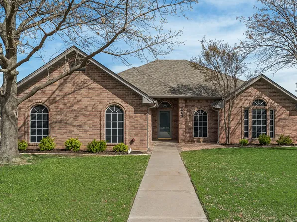 604 Cedar Dr, Pilot Point, TX 76258