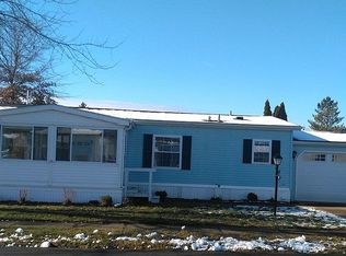 97 Golden Pond Est, Akron, NY 14001