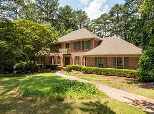 2042 Deer Ridge Dr, Smoke Rise, GA 30087