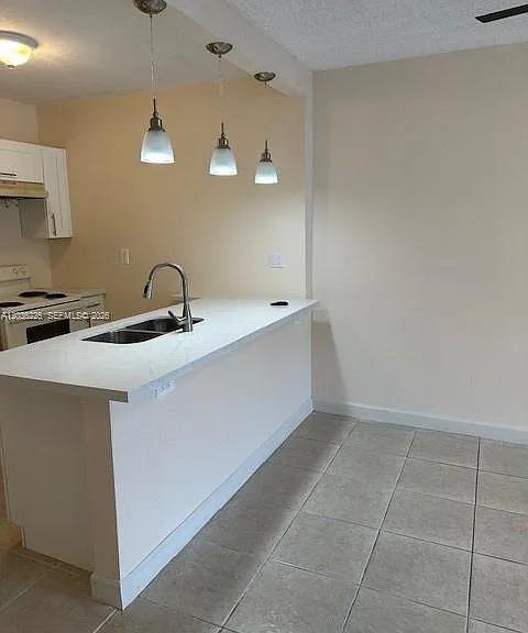 10900 SW 104th St #118 — Photo 2