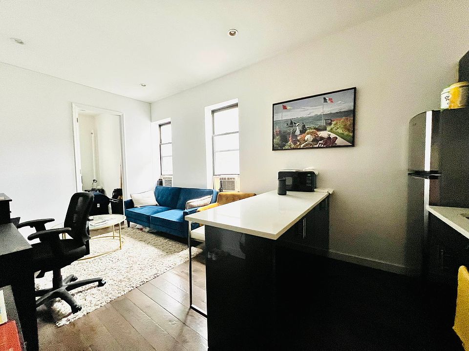 1st image of 183 Mulberry St #21