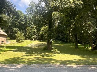 207 River Dr, Bloomfield, IN
