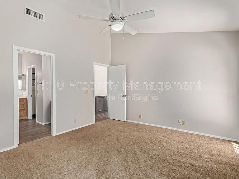 2381 W Redwood Dr — Photo 18