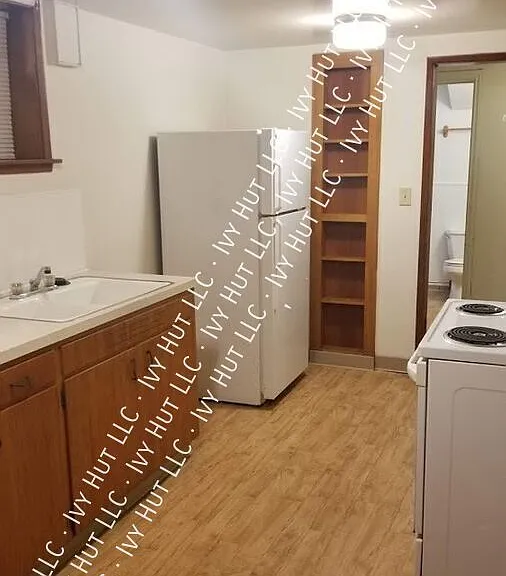 24 Auburn Way S #10 — Photo 11