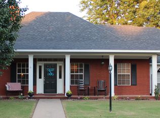 2006 Brookhaven Dr, Alma, AR 72921