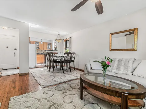 218-12 43rd Avenue #2E, Bayside, NY 11361