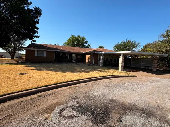 20 Elbert Hts, Quanah, TX 79252