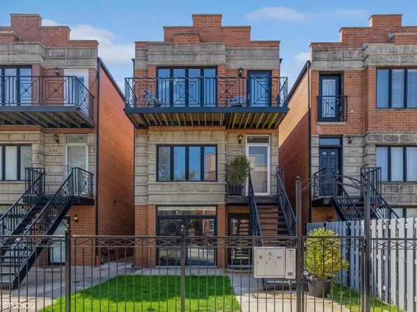 2455 W Arthington St APT 2, Chicago, IL 60612