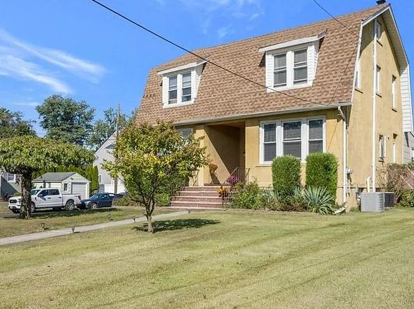 201 Chestnut St Floor 2