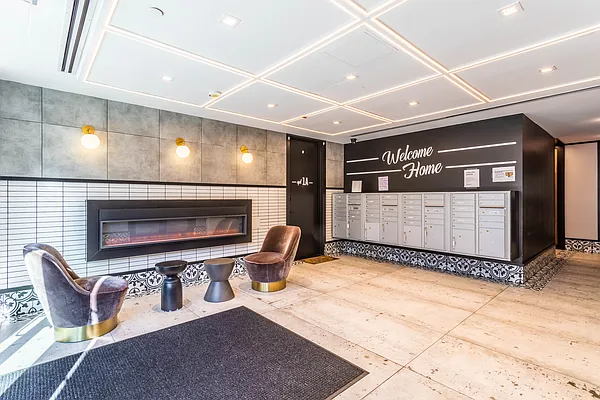 Rented by Bond New York | media 119