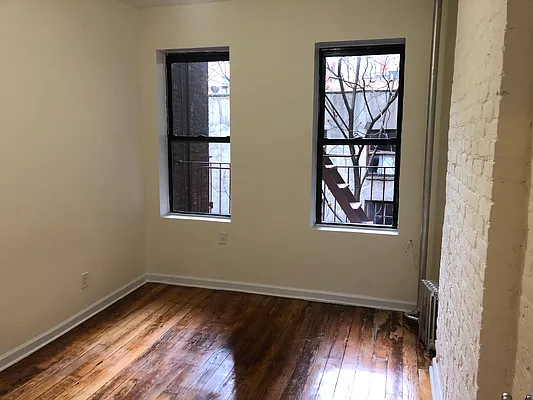 Rented by Waverly Realty Associates | media 17