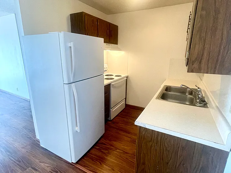 3400 Balboa Ln #20 — Photo 5