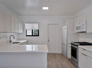 711 Beacom Blvd APT 3, Miami, FL 33135