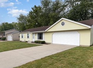 17592 Marion Dr, Lowell, IN 46356
