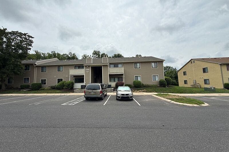 1st image of 2107 Jefferson Ct