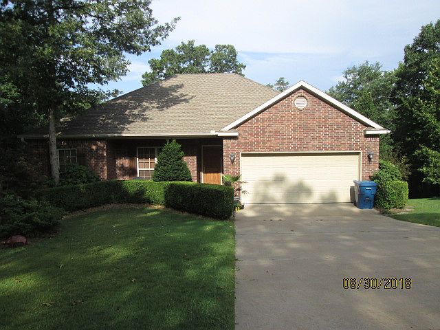 1st image of 6 Newford Ln