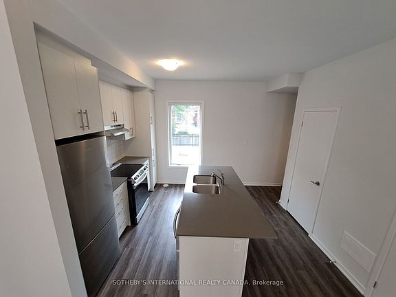 4th image of 10 William Jackson Way #77