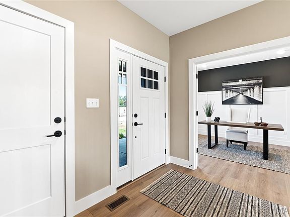 3rd image of 6 Alder Creek Dr