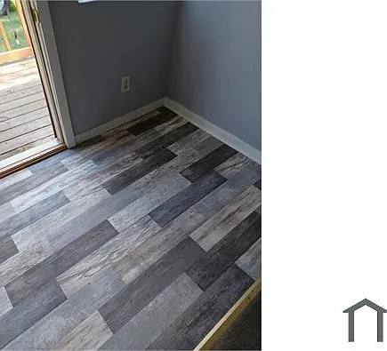 2206 Rockwell St — Photo 17