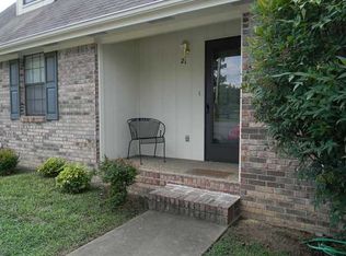 21 Cedar Tree Ln, Rossville, GA 30741