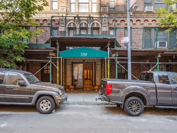 339 East 58th Street image 8 of 9
