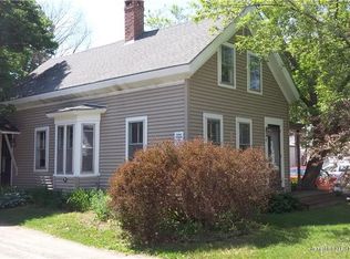 17 Beech St, Gardiner, ME 04345