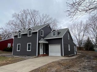 516 S Armstrong Ave, Litchfield, MN 55355