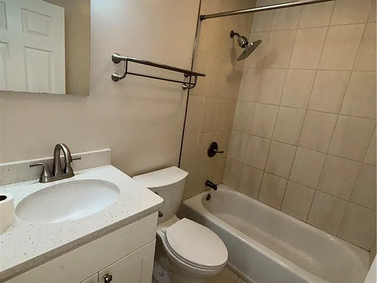 1512 Colonial Ave #D — Photo 12