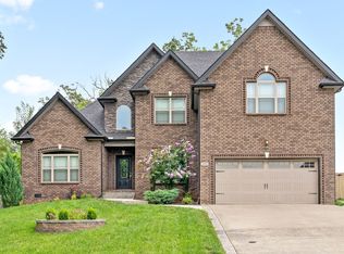 1221 Castlewood Dr, Clarksville, TN 37042