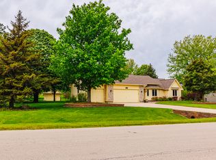 2005 Bernadette Ln, Yorkville, IL 60560