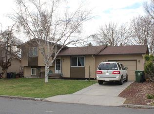 810 E Cascade Pl, Spokane, WA 99208