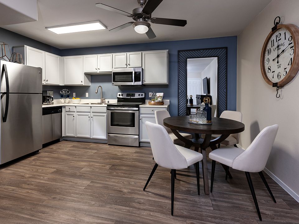 Spacious Dining Room