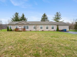678 W Division Rd, Hebron, IN 46341