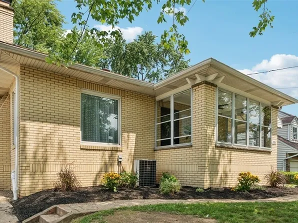 1903 34th St NW, Canton, OH 44709