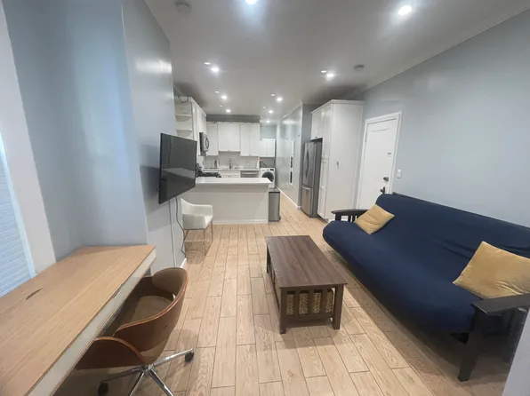 1258 12th Ave APT 1, San Francisco, CA 94122