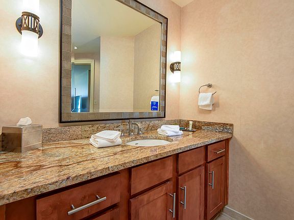 4th image of 3208B Branson Landing Blvd