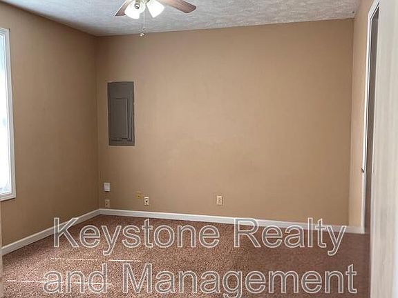 2nd image of 665 Artic Ave
