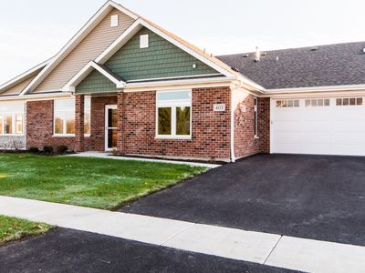 438 Stearn Dr #438, Genoa, IL, 60135