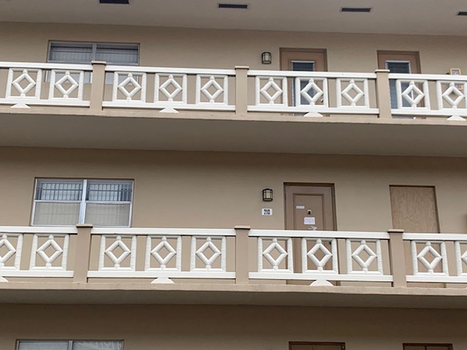 2nd image of 5051 W Oakland Park Blvd #210