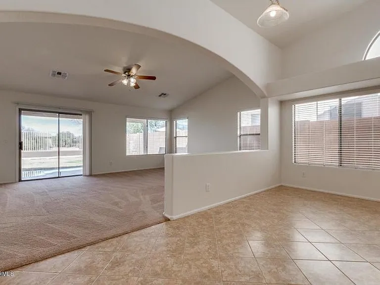42376 W Chisholm Dr — Photo 5