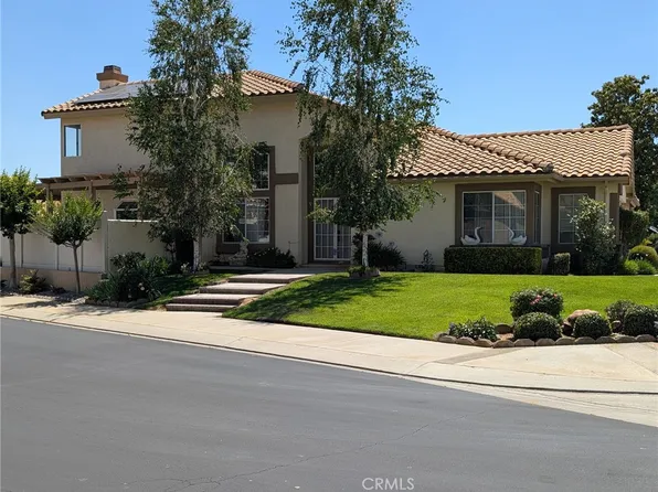 886 Oakland Hills Dr, Banning, CA 92220