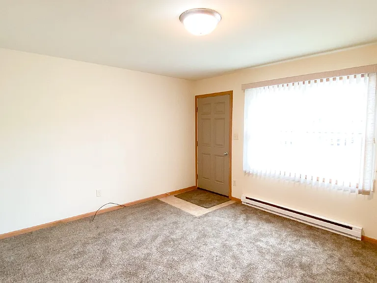 1100 Carrie Ln #5 — Photo 2