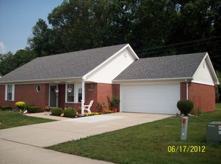 1136 Old Farm Ln, Springfield, OH 45503